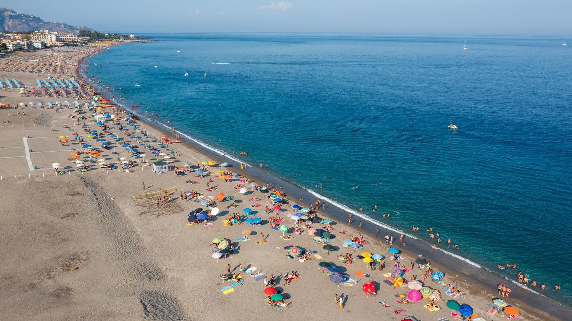 Suitehome Taormina จีอาร์ดีนี นักซอส ภายนอก รูปภาพ