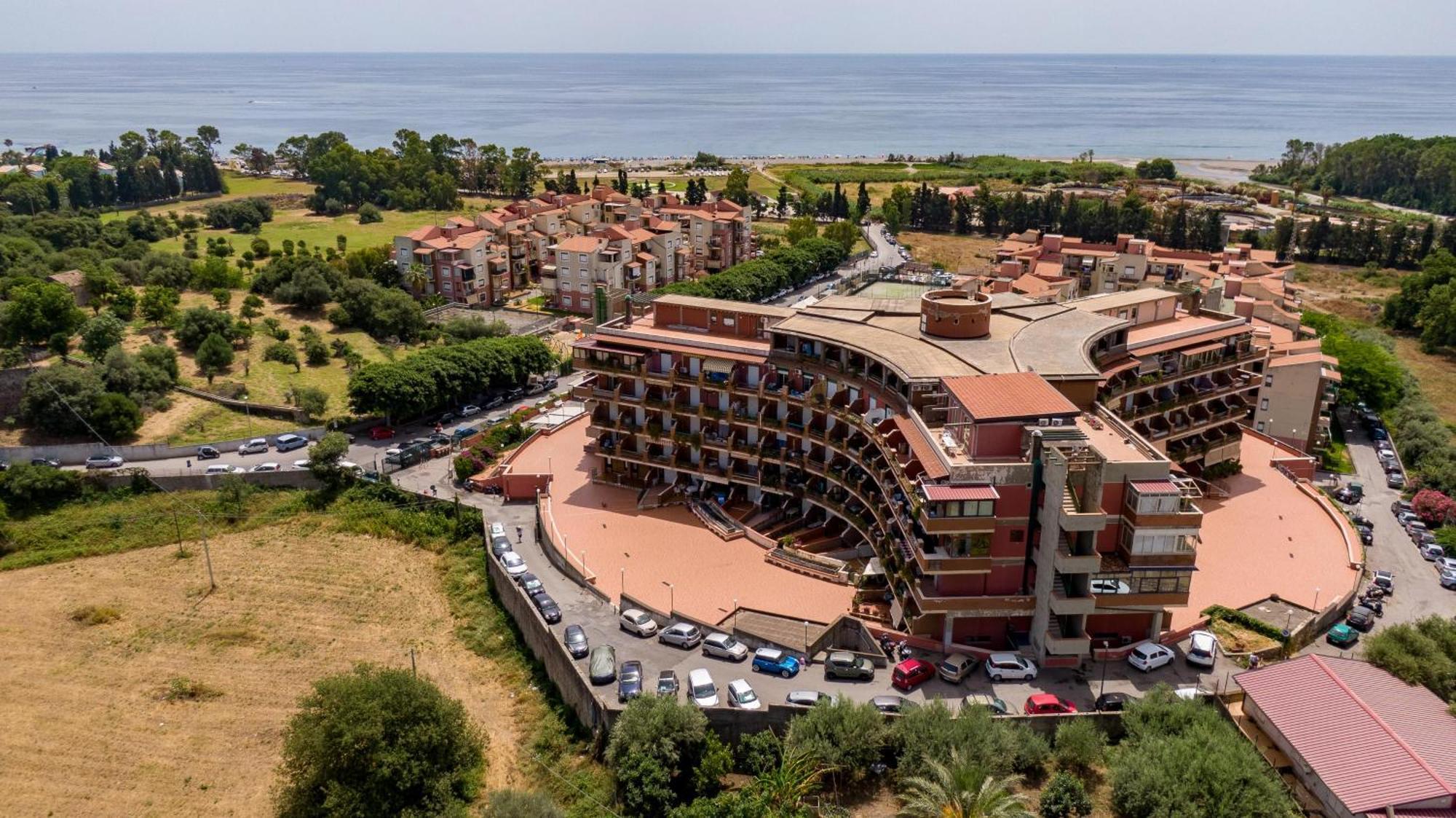 Suitehome Taormina จีอาร์ดีนี นักซอส ภายนอก รูปภาพ